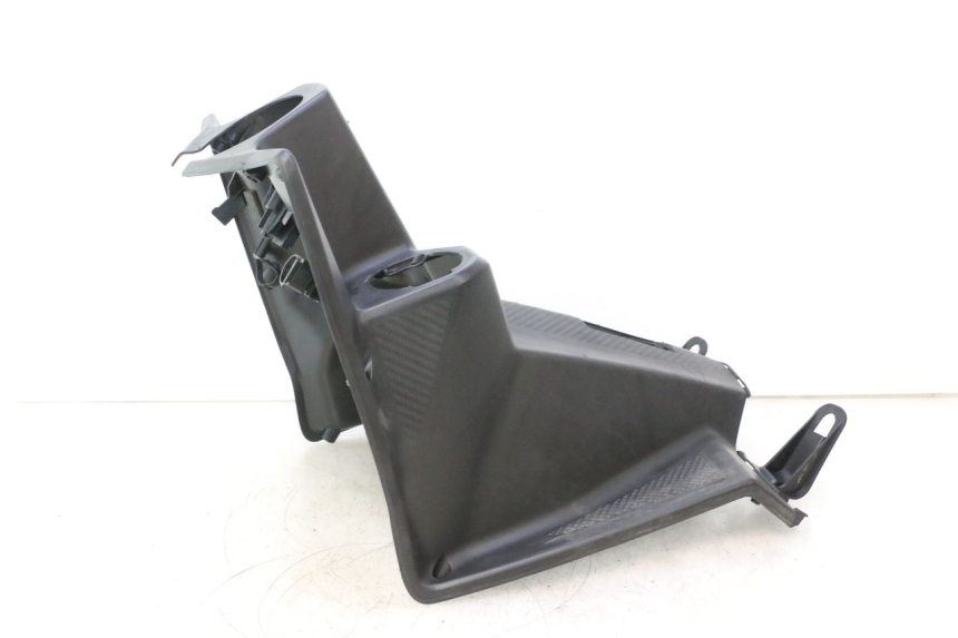 photo de TAPA FRONTAL INTERIOR SYM ORBIT III 3 4T 50 (2021 - 2025) - Primer plano técnico