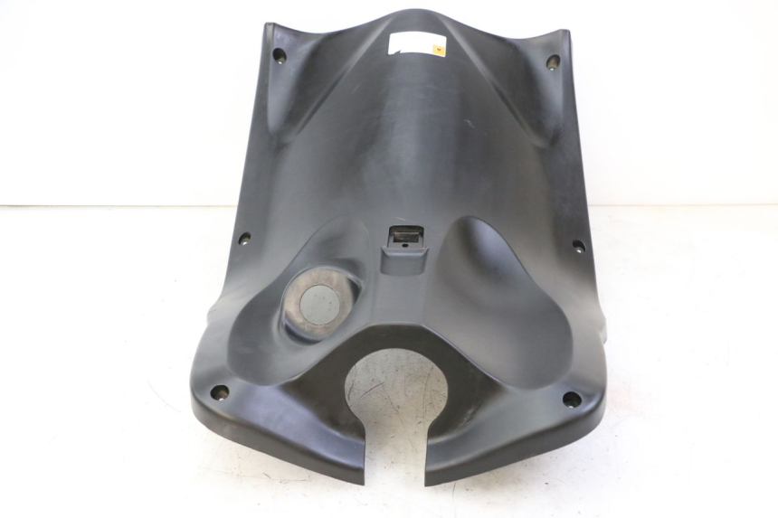 photo de TAPA FRONTAL INTERIOR MBK OVETTO ONE 2T 50 (2013 - 2017) - Primer plano técnico