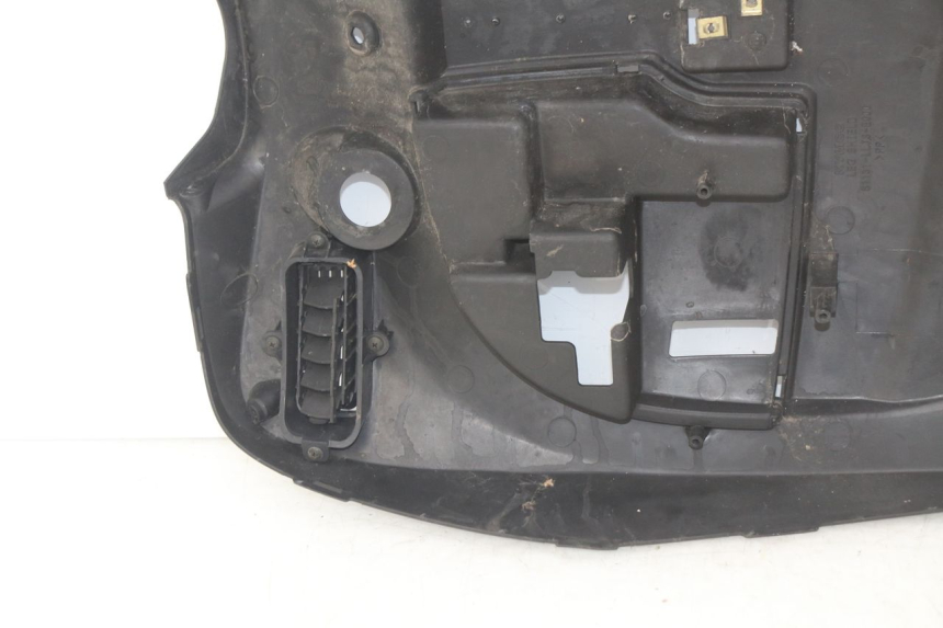 photo de PANEL INTERIOR KYMCO PEOPLE 250 (2004 - 2008) - Foto de producto adicional