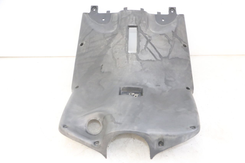 photo de TAPA FRONTAL INTERIOR APRILIA RALLY AC 50 (1995 - 2004) - Primer plano técnico