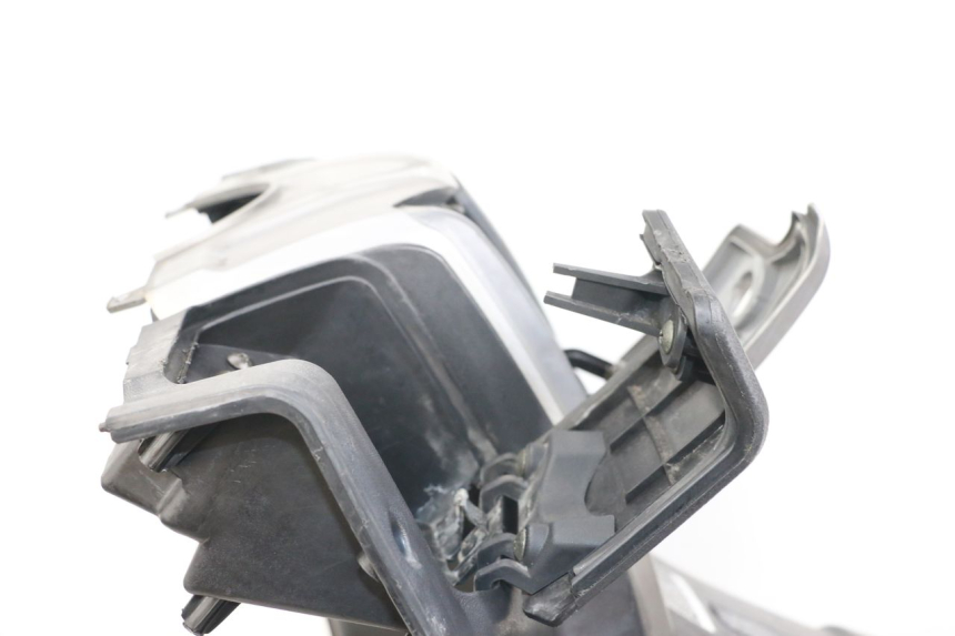 photo de TAPA FRONTAL INTERIOR DAELIM S3 125 (2010 - 2017) - Características distintivas