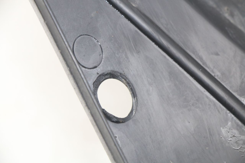 photo de TAPA FRONTAL INTERIOR DAELIM S4 50 (2010 - 2015) - Zoom estado de uso