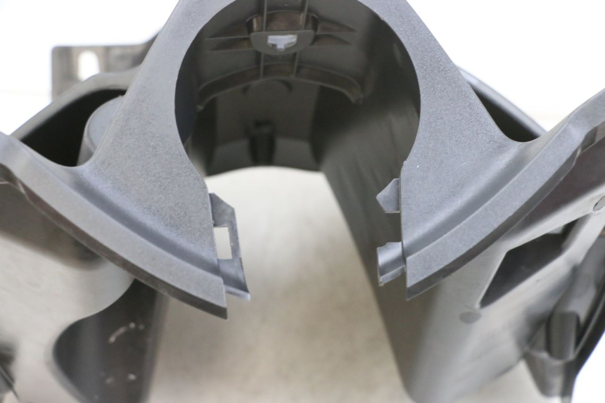 photo de TAPA FRONTAL INTERIOR JM MOTORS SANTANA EVO 50 (2024 - 2026) - Detalle de la pieza