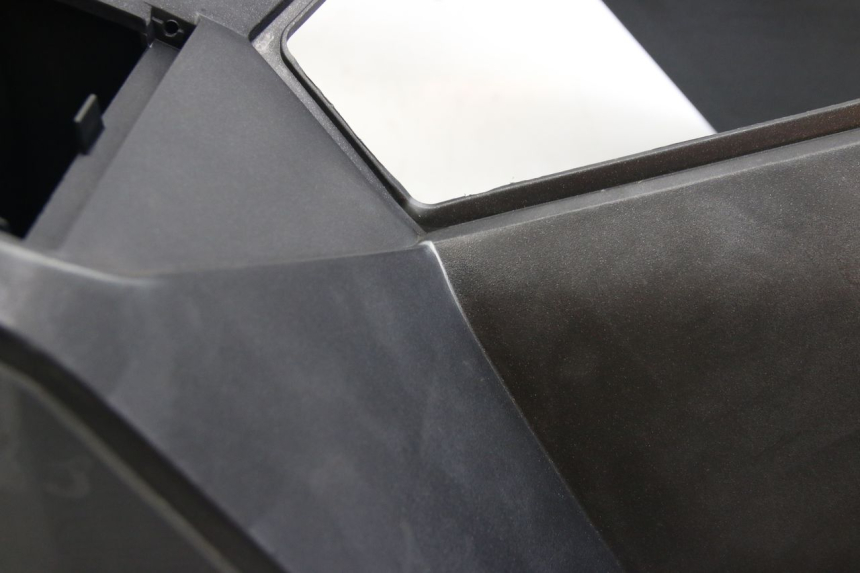 photo de PANEL INTERIOR PEUGEOT SATELIS 125 (2006 - 2009) - Otra vista del artículo