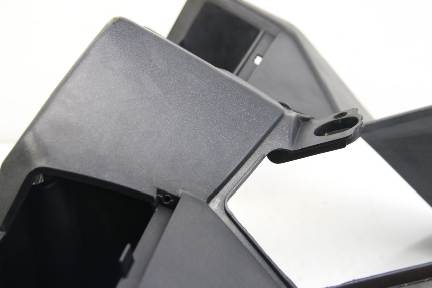 photo de PANEL INTERIOR PEUGEOT SATELIS 125 (2006 - 2009) - Características distintivas