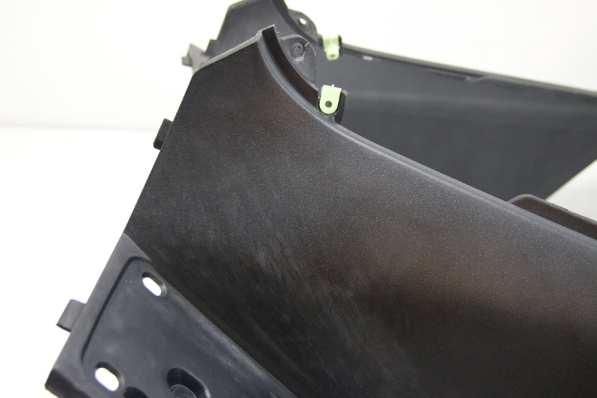 photo de PANEL INTERIOR PEUGEOT SATELIS 125 (2006 - 2009) - Foto de producto adicional