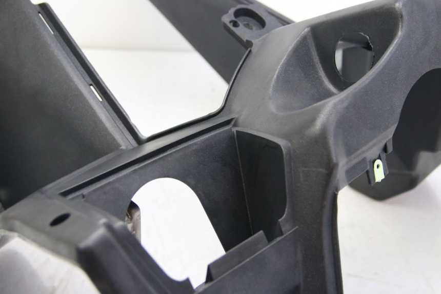 photo de PANEL INTERIOR PEUGEOT SATELIS 125 (2006 - 2009) - Zoom calidad de ocasión