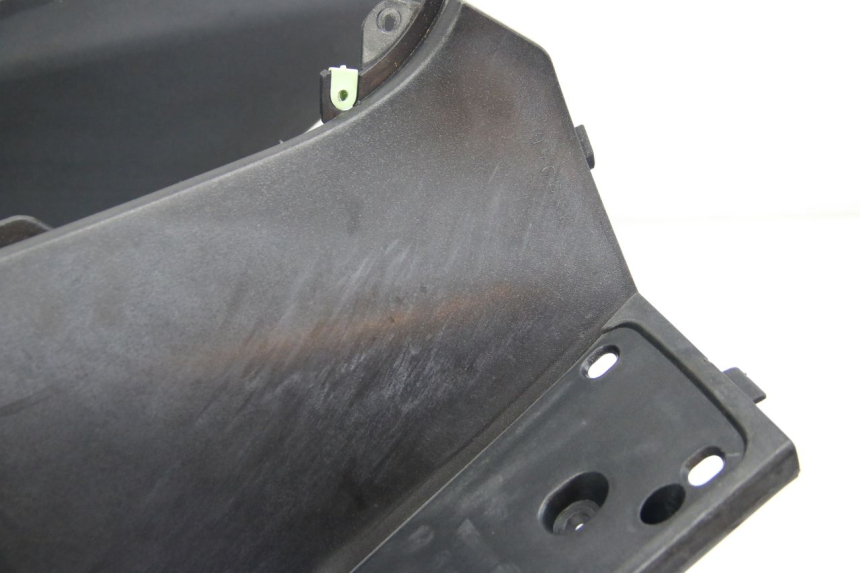 photo de PANEL INTERIOR PEUGEOT SATELIS 125 (2006 - 2009) - Estado de la superficie y material