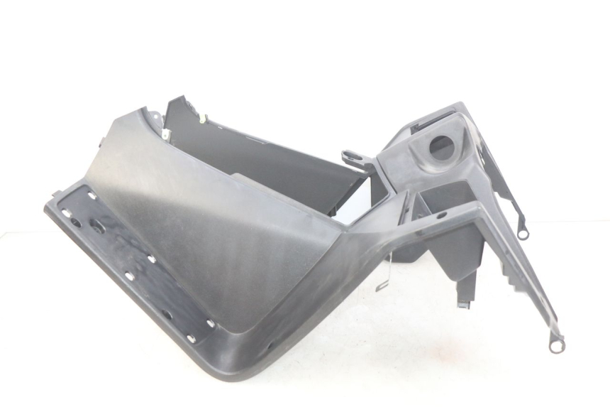 photo de PANEL INTERIOR PEUGEOT SATELIS 125 (2010 - 2012) - Primer plano técnico