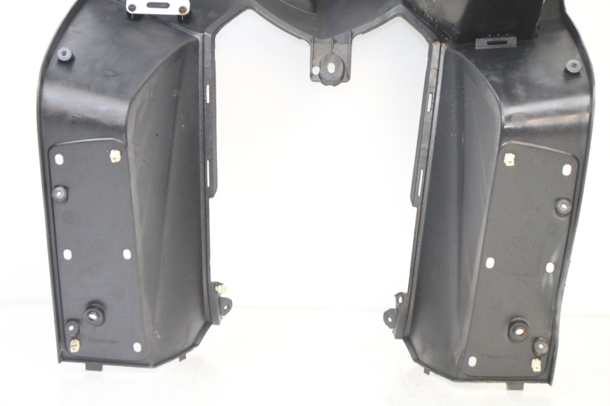 photo de TAPA FRONTAL INTERIOR PEUGEOT SATELIS 125 (2013 - 2018) - Marcados y referencias originales