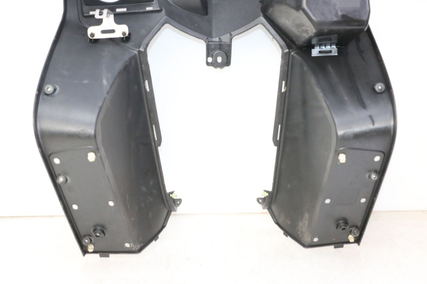 photo de TAPA FRONTAL INTERIOR PEUGEOT SATELIS 125 (2013 - 2018) - Otra perspectiva