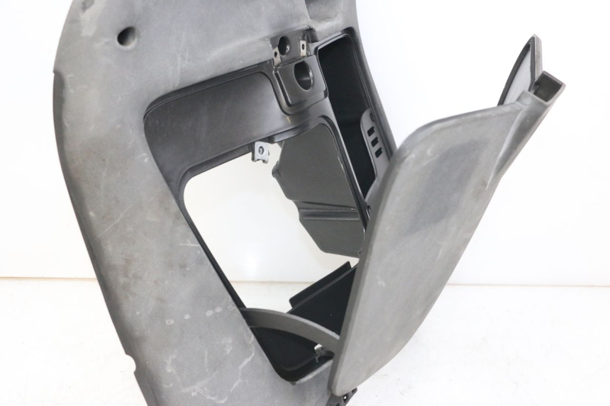 photo de TAPA FRONTAL INTERIOR APRILIA SCARABEO GT 125 (1999 - 2007) - Zoom estado de uso