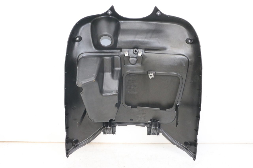 photo de TAPA FRONTAL INTERIOR APRILIA SCARABEO GT 125 (1999 - 2007) - Otra perspectiva