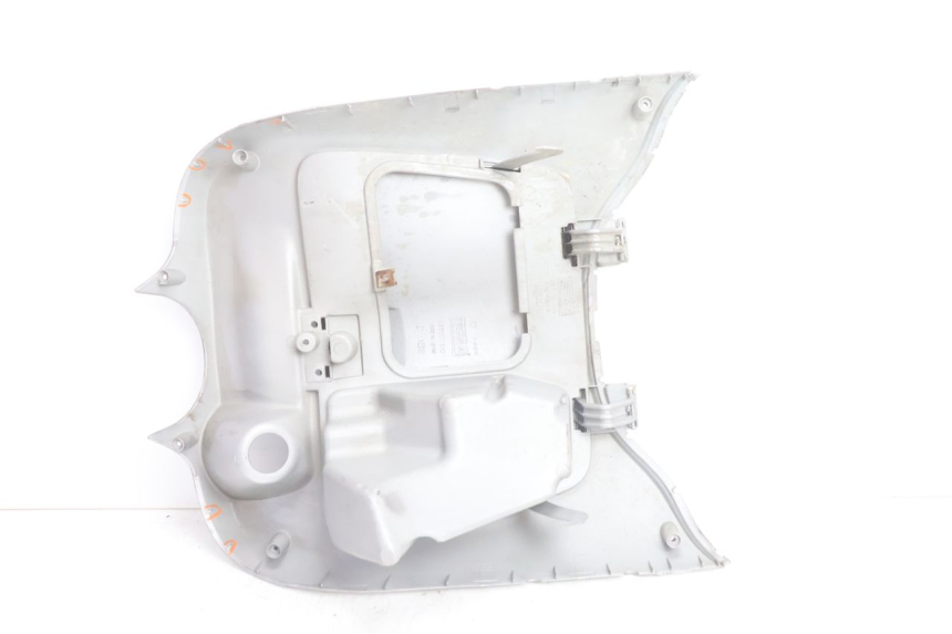 photo de TAPA FRONTAL INTERIOR APRILIA SCARABEO GT 125 (1999 - 2007) - Marcados y referencias originales