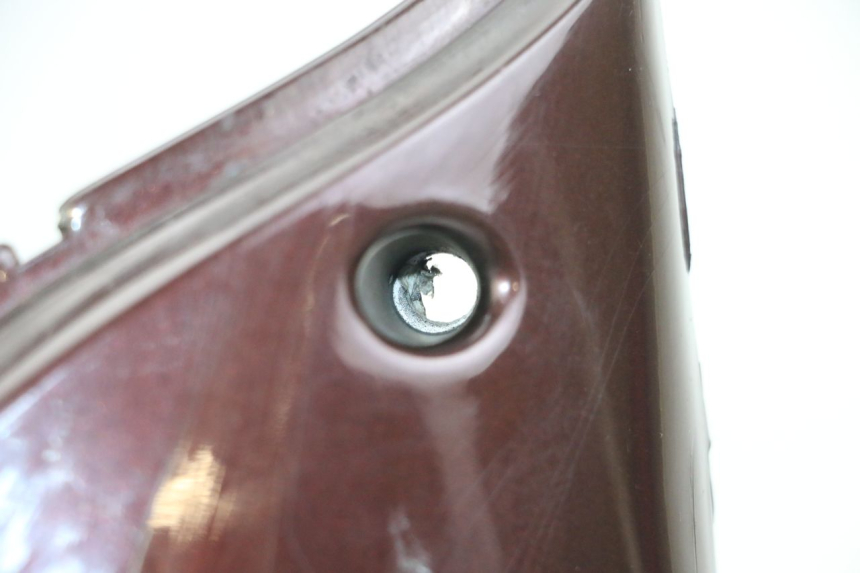 photo de TAPA FRONTAL INTERIOR APRILIA SCARABEO GT TOURING 125 (1999 - 2005) - Detalle de la pieza