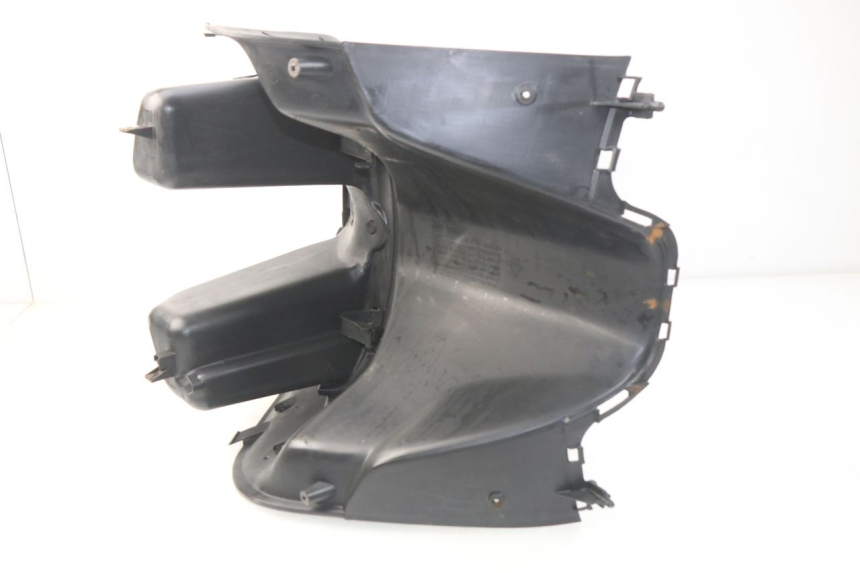 photo de TAPA FRONTAL INTERIOR HONDA SJ BALI 50 (1996 - 1999) - Primer plano técnico