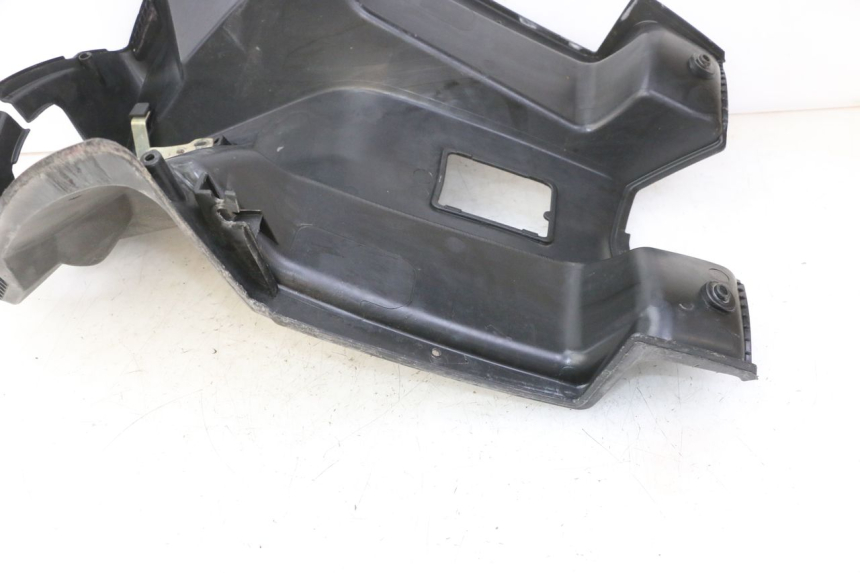 photo de PANEL INTERIOR PEUGEOT SPEEDFIGHT 3 AIR 50 (2009 - 2015) - Primer plano técnico