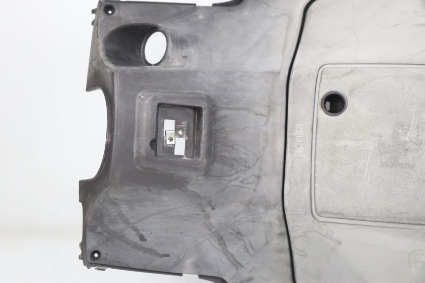 photo de TAPA FRONTAL INTERIOR APRILIA SPORT CITY SPORTCITY 125 (2005 - 2008) - Ángulo de visión alternativo