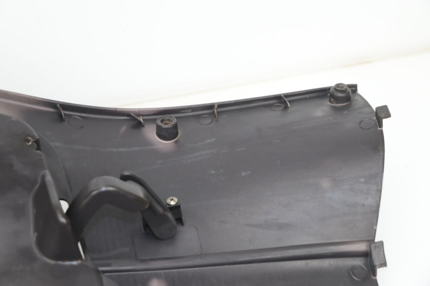 photo de TAPA FRONTAL INTERIOR APRILIA SPORT CITY SPORTCITY 125 (2005 - 2008) - Estado de la superficie y material