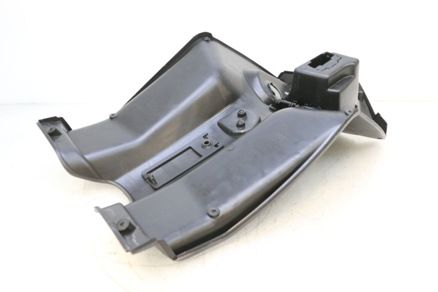 photo de TAPA FRONTAL INTERIOR APRILIA SR MOTARD 50 (2012 - 2018) - Recambio usado revisado