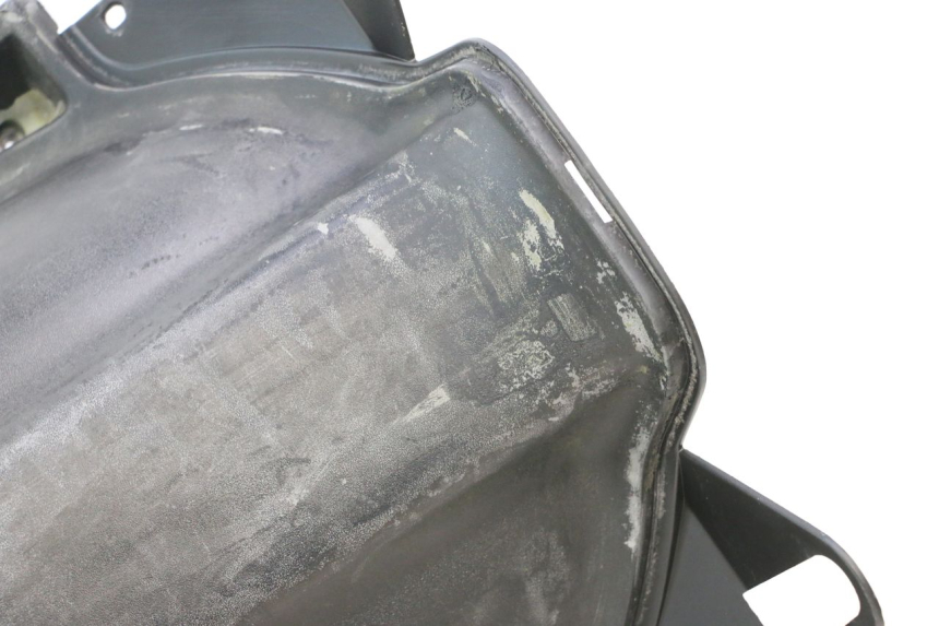 photo de TAPA FRONTAL INTERIOR GILERA STALKER 50 (2004 - 2014) - Primer plano de alta resolución