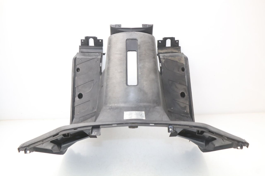 photo de TAPA FRONTAL INTERIOR RAZZO STEED 125 (2012 - 2018) - Estado de la superficie y material