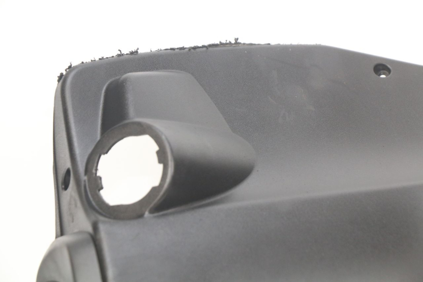 photo de PANEL INTERIOR PEUGEOT STREETZONE 4T 50 (2018 - 2023) - Inspección visual detallada