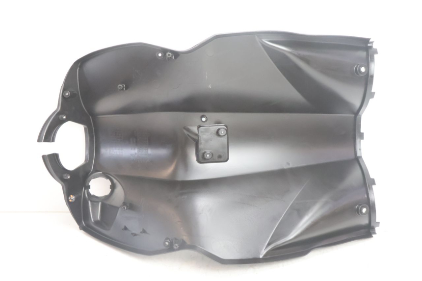 photo de TAPA FRONTAL INTERIOR PEUGEOT STREETZONE NAKED 2T 50 (2014 - 2018) - Zoom sobre los componentes