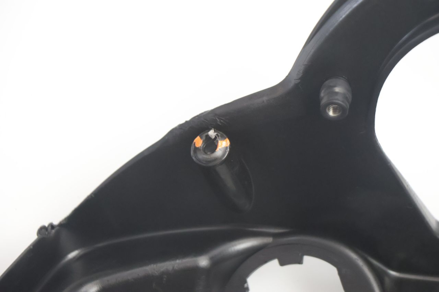 photo de TAPA FRONTAL INTERIOR PEUGEOT STREETZONE NAKED 2T 50 (2014 - 2018) - Inspección visual detallada