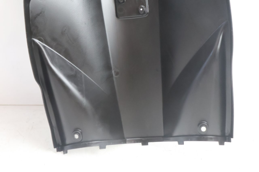 photo de TAPA FRONTAL INTERIOR PEUGEOT STREETZONE NAKED 2T 50 (2014 - 2018) - Enfoque en la estructura