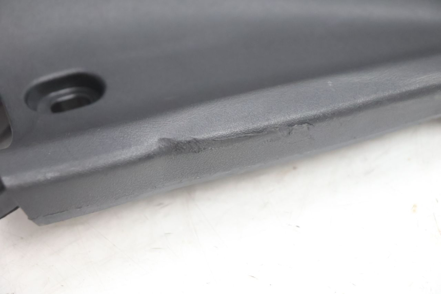 photo de TAPA FRONTAL INTERIOR PEUGEOT STREETZONE NAKED 2T 50 (2014 - 2018) - Recambio usado revisado