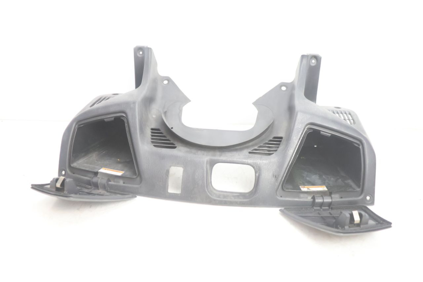 photo de TAPA FRONTAL SUPERIOR SUZUKI BURGMAN EXECUTIVE ABS 650 (2006 - 2012) - Vista general del producto