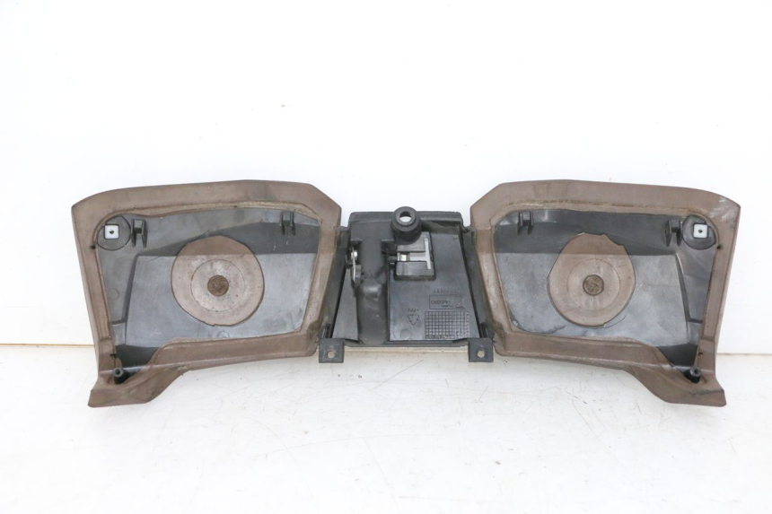 photo de PANEL INTERIOR SUPERIOR PIAGGIO MP3 500 (2014 - 2017) - Estado de la superficie y material