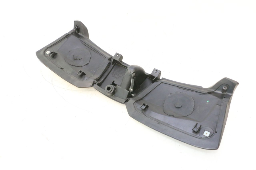 photo de TAPA FRONTAL SUPERIOR PIAGGIO MP3 500 (2016 - 2018) - Otra perspectiva