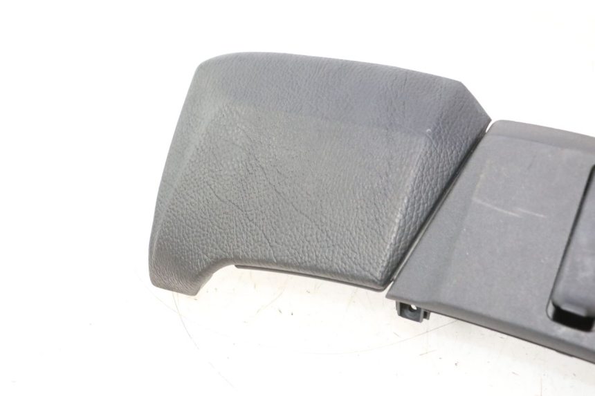 photo de TAPA FRONTAL SUPERIOR PIAGGIO MP3 500 (2016 - 2018) - Marcados y referencias originales