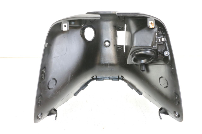 photo de TAPA FRONTAL SUPERIOR GILERA RUNNER LC 50 (1997 - 1998) - Primer plano técnico