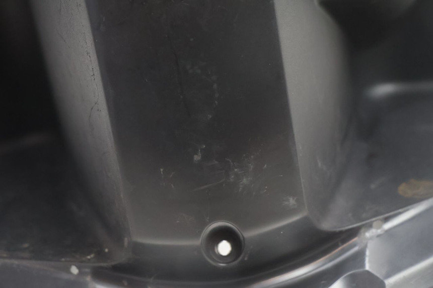 photo de TAPA FRONTAL SUPERIOR JM MOTORS SANTANA EVO 50 (2024 - 2026) - Detalle de la pieza