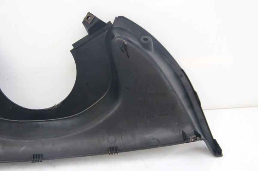 photo de PANEL INTERIOR SUPERIOR MBK SKYLINER 125 (1998 - 2001) - Zoom estado de uso