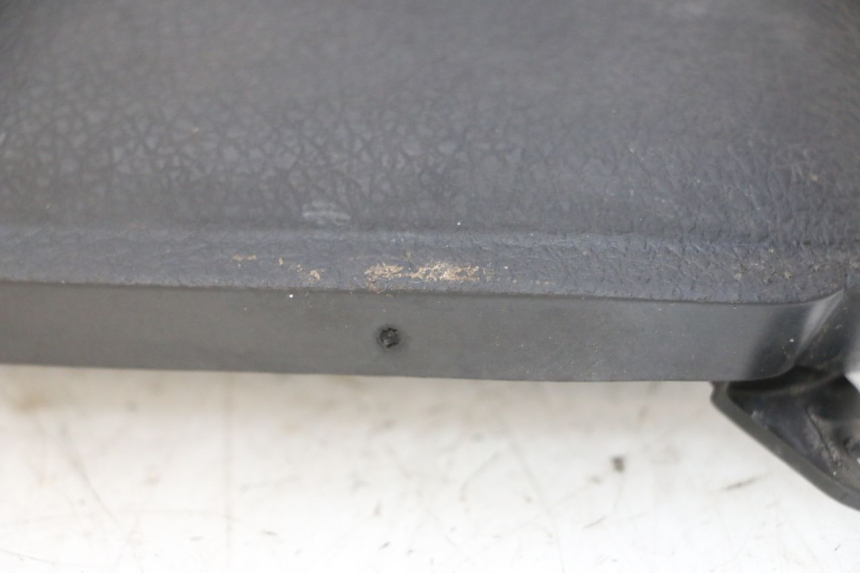 photo de TAPA FRONTAL SUPERIOR YAMAHA X-MAX XMAX 125 (2010 - 2013) - Estado de la superficie y material