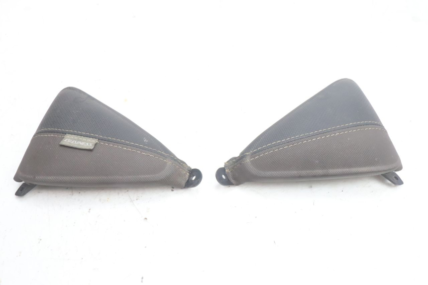 photo de TAPA FRONTAL SUPERIOR YAMAHA X-MAX XMAX 125 (2010 - 2013) - Detalle de la pieza