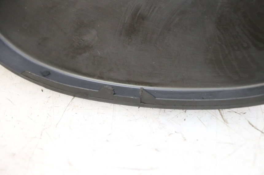 photo de TAPA FRONTAL SUPERIOR YAMAHA YP MAJESTY 125 (2007 - 2010) - Zoom estado de uso