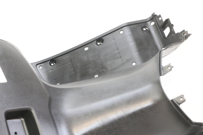 photo de TAPA FRONTAL INTERIOR SUZUKI BURGMAN 125 (2018 - 2021) - Zoom calidad de ocasión