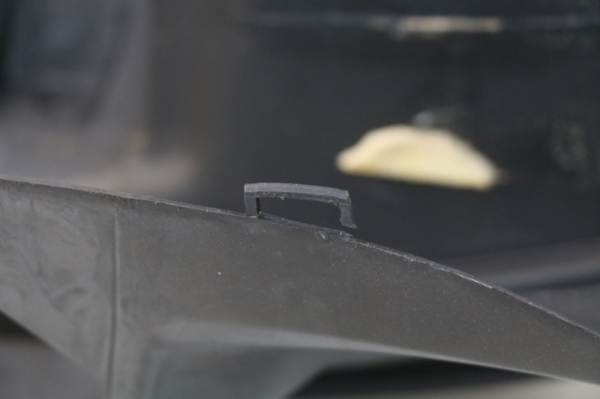 photo de TAPA FRONTAL INTERIOR PEUGEOT SV 80 (1993 - 1997) - Estado de la superficie y material