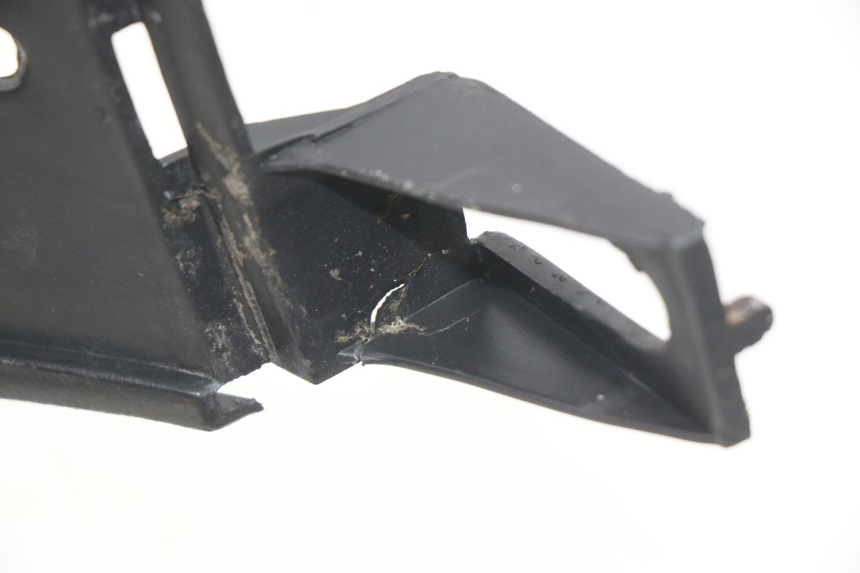 photo de TAPA FRONTAL INTERIOR BAOTIAN TRAVEL SPIRIT 50 (2010 - 2012) - Detalle de la pieza