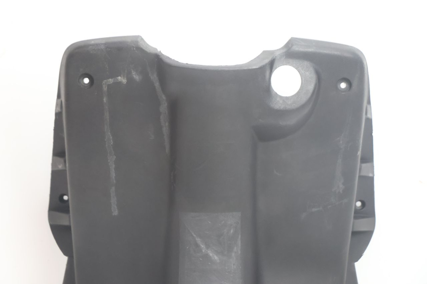 photo de TAPA FRONTAL INTERIOR PEUGEOT TREKKER 50 (1995 - 2004) - Detalle de la pieza