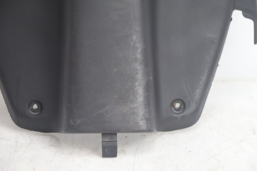 photo de TAPA FRONTAL INTERIOR PEUGEOT TREKKER 50 (1995 - 2004) - Detalles de los puntos de fijación