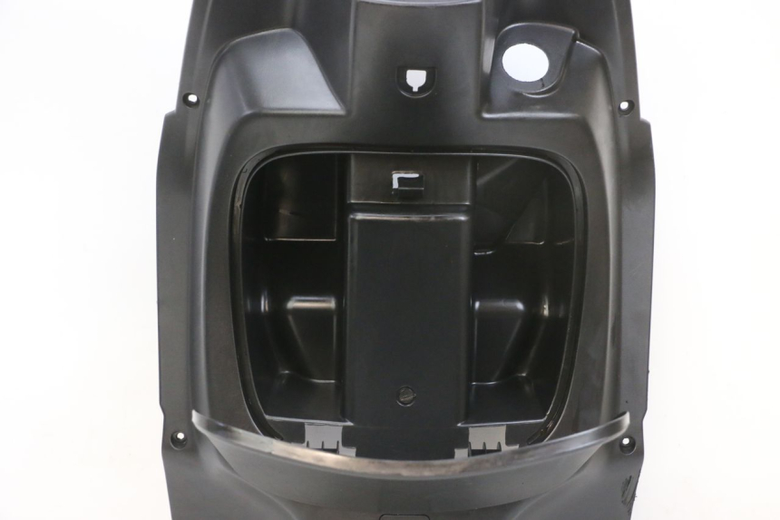 photo de TAPA FRONTAL INTERIOR PEUGEOT TWEET PRO EFI 4T 50 (2021 - 2022) - Zoom estado de uso