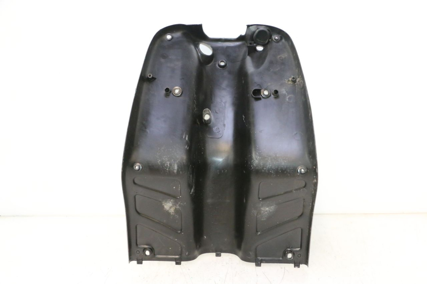 photo de TAPA FRONTAL INTERIOR PIAGGIO TYPHOON 50 (2000 - 2009) - Detalle de la pieza