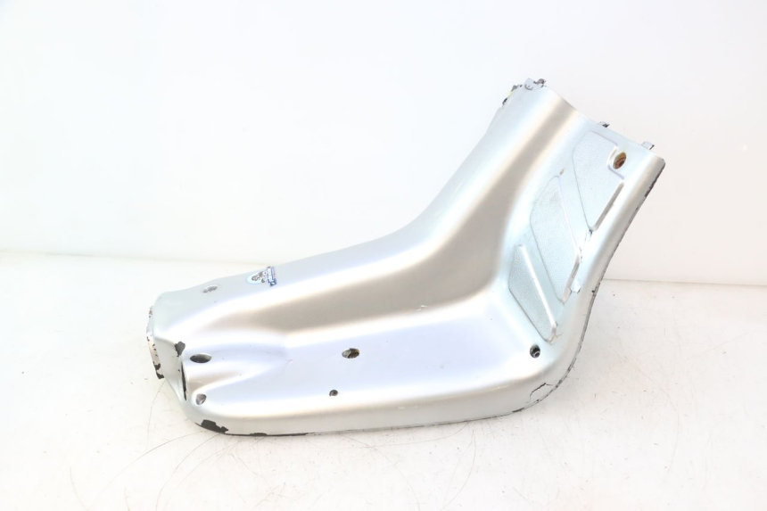 photo de TAPA FRONTAL INTERIOR PIAGGIO TYPHOON 50 (1993 - 1999) - Zoom sobre los componentes