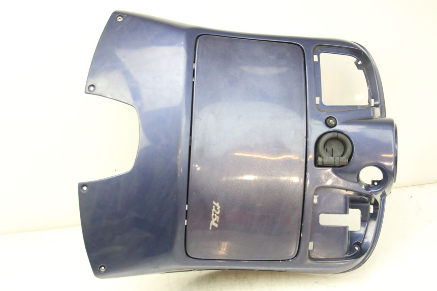 photo de TAPA FRONTAL INTERIOR PIAGGIO VESPA GRANTURISMO 125 (2003 - 2007) - Vista principal